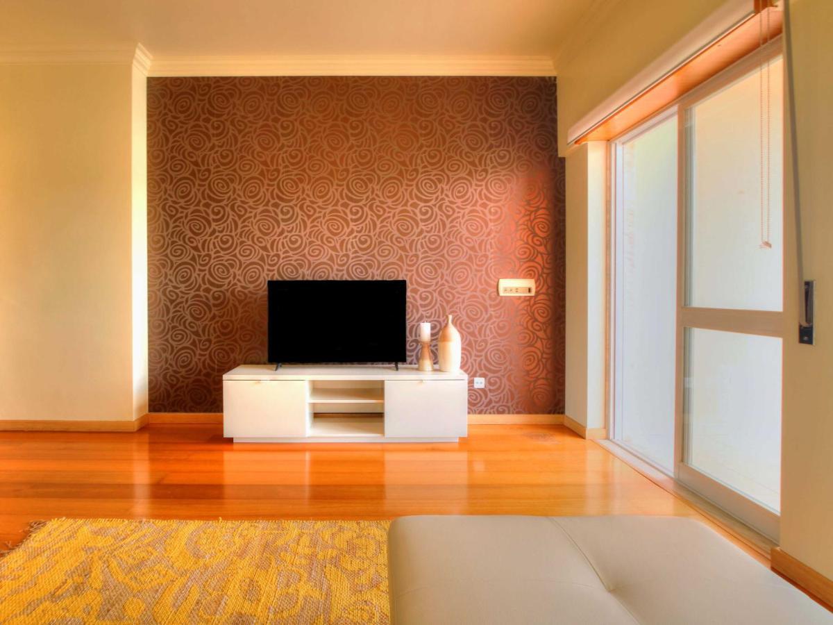 Balcony With View, Private Garage, An Elevator Apartment Setubal Exterior photo
