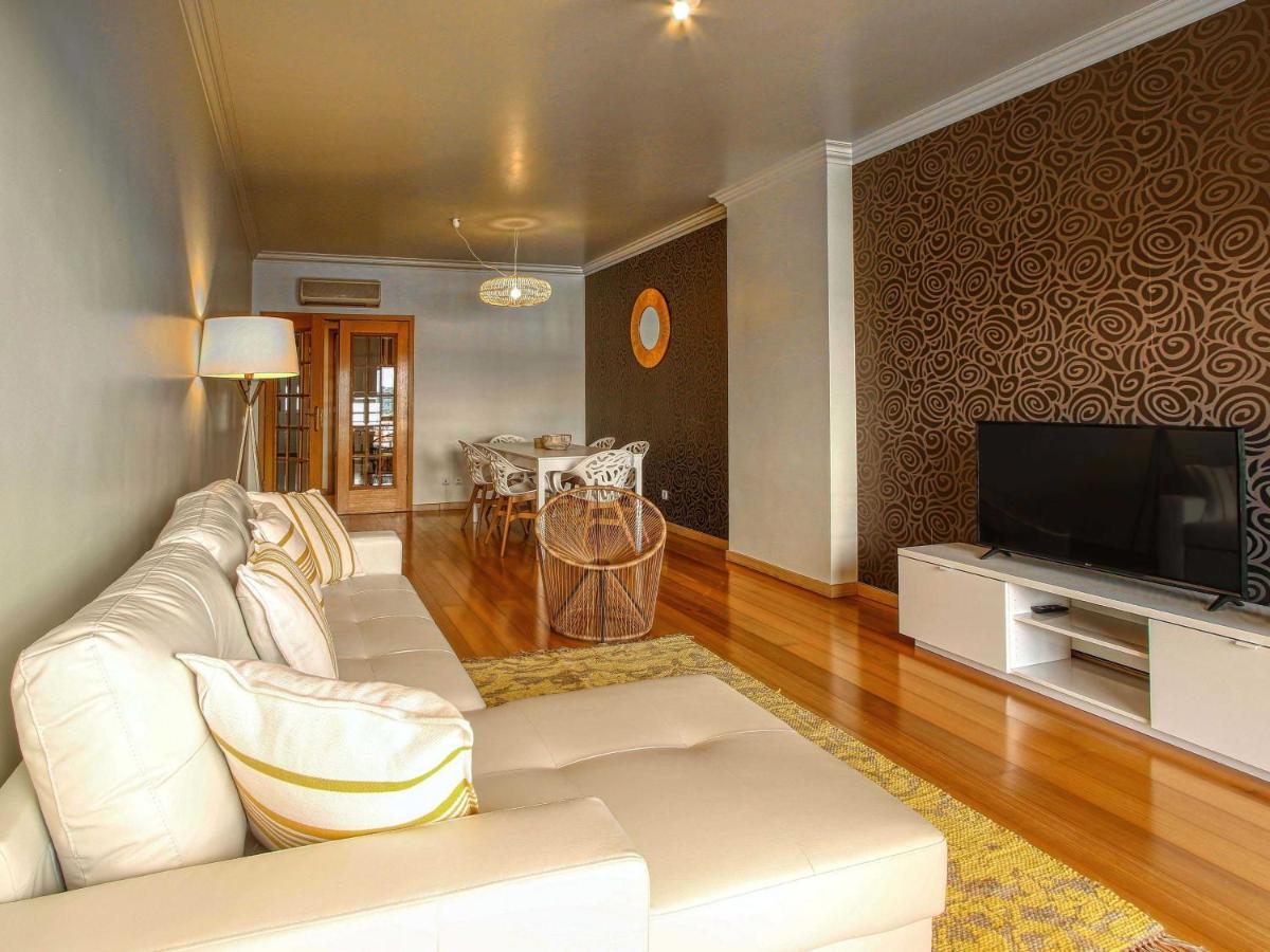 Balcony With View, Private Garage, An Elevator Apartment Setubal Exterior photo